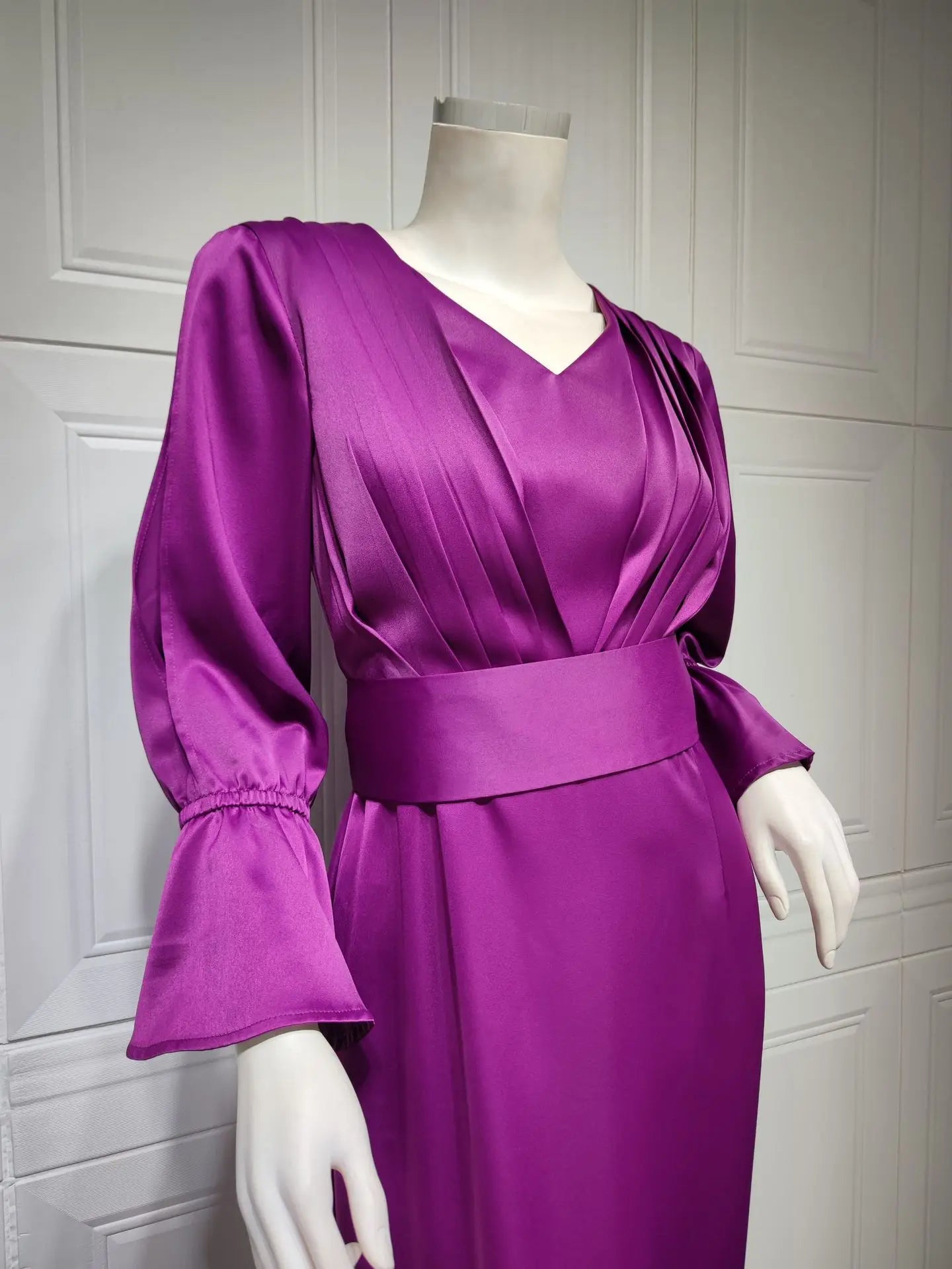 Advbridge Elegant Purple Satin Dresses Pleated V Neck Long Flare Sleeve with Slit Wide Waistband Stylish Wedding Evening Party Event Gowns