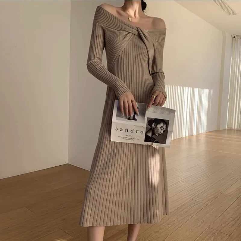 Advbridge Temperament Knitted Dress For Women In Autumn And Winter, High-End Design, Gentle And Unique Style, One Shoulder Slim Fitting Wa