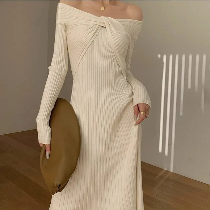 Advbridge Temperament Knitted Dress For Women In Autumn And Winter, High-End Design, Gentle And Unique Style, One Shoulder Slim Fitting Wa