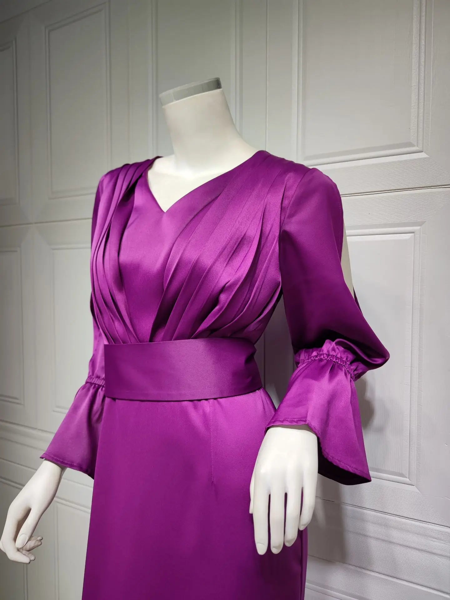 Advbridge Elegant Purple Satin Dresses Pleated V Neck Long Flare Sleeve with Slit Wide Waistband Stylish Wedding Evening Party Event Gowns