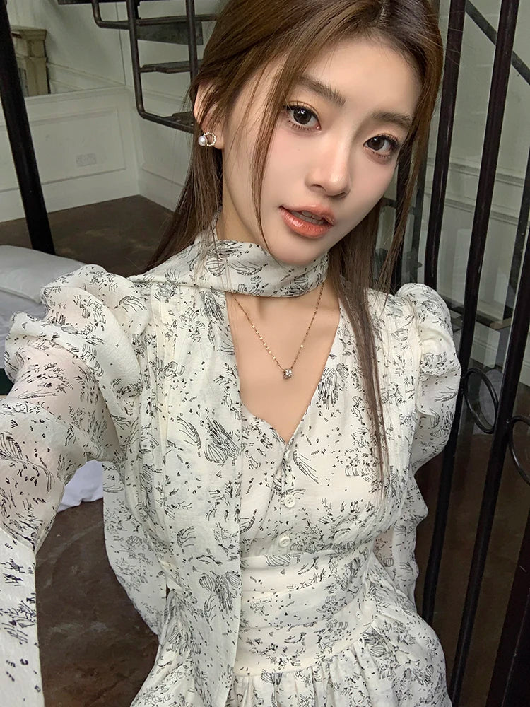 Advbridge New Floral Women Slim Midi Dresses New Autumn Streetwear Long Sleeved V-neck Vintgae Elegant Ladies Waist Dress Korean