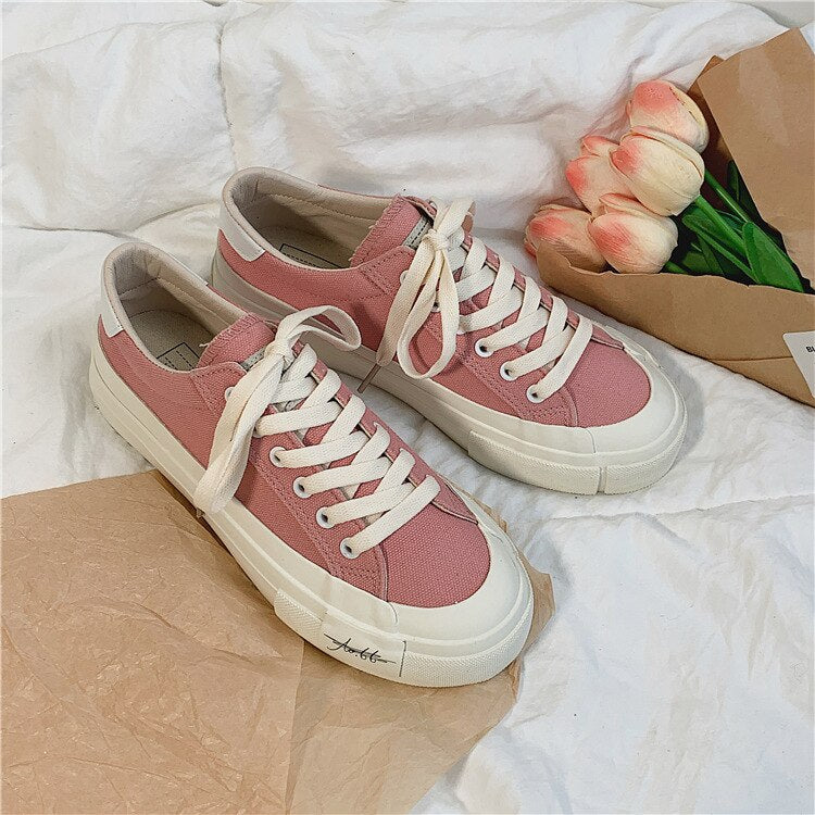 Luxury 2022 New Retro Shoes for Women Sneakers Fashion Classic Low Cut  Lace-up Plus Size 35-44 All-match Designer Sneakers Women