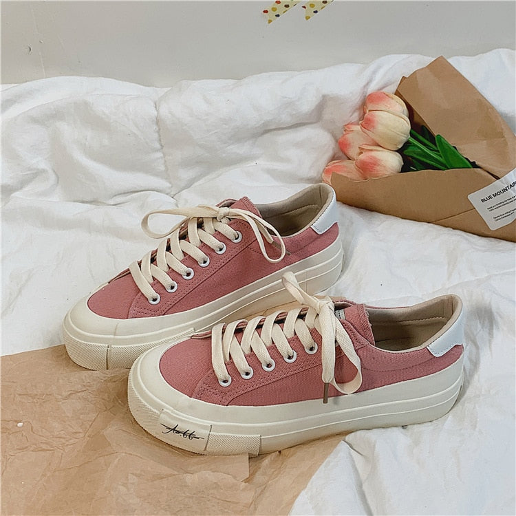 Luxury 2022 New Retro Shoes for Women Sneakers Fashion Classic Low Cut  Lace-up Plus Size 35-44 All-match Designer Sneakers Women