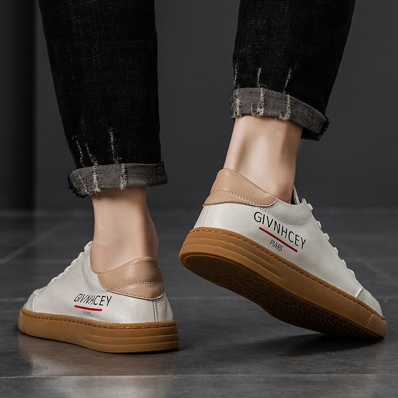 Advbridge 100% Cow Leather Casual Men Shoes Men Loafers Fashion Trendy Flat Shoes Black Soft Moccasins Shoes Korean version Sneakers