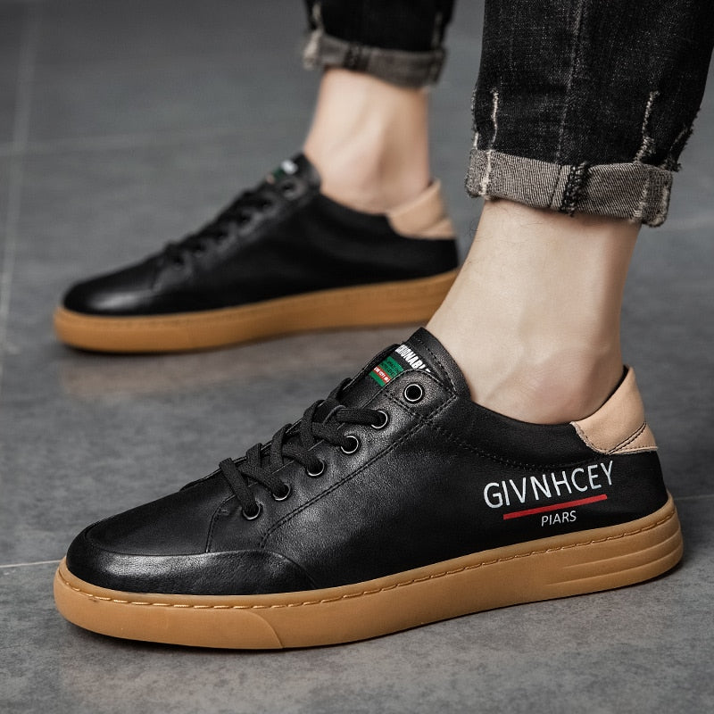 Advbridge 100% Cow Leather Casual Men Shoes Men Loafers Fashion Trendy Flat Shoes Black Soft Moccasins Shoes Korean version Sneakers