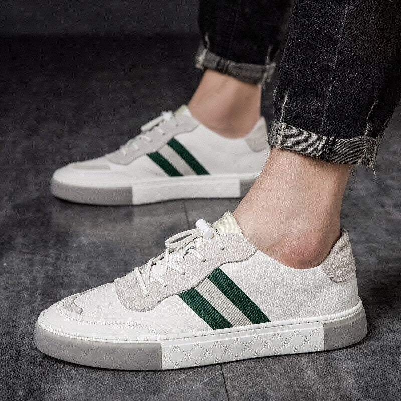 Advbridge Summer new style men's white shoes casual shoes Korean fashion wild tide shoes breathable hiking shoes