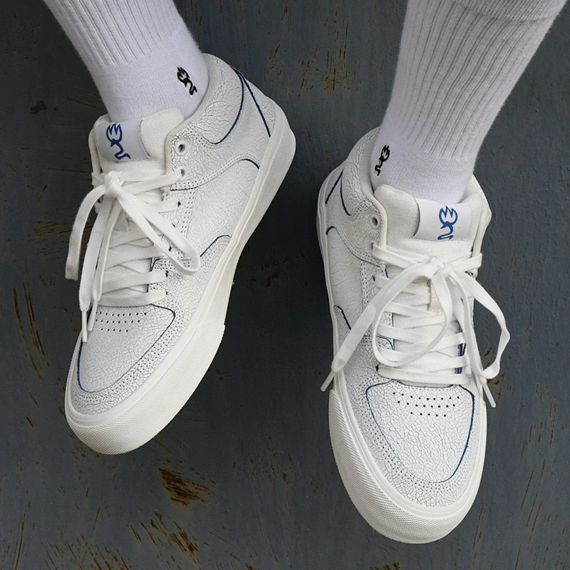 Advbridge Mid-top Leather Shoes Men for Skateboarding DIY Casual Sneaker Scooter Winter Anti-slip Rubber Outsole Vulcanize Fashion