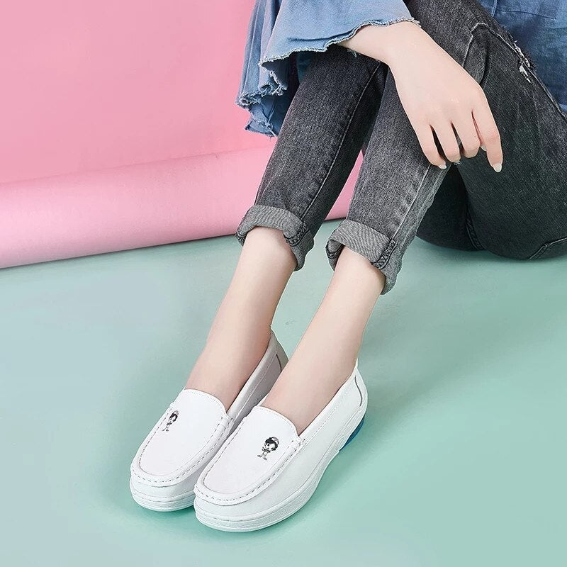 Advbridge Sneakers Women Walking Shoes  New Leather Nurse Shoes White Cushion Soft Soled Nurse Shoes Comfortable Hospital Work