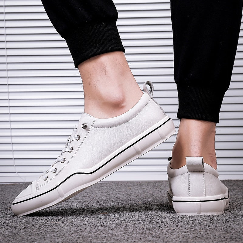 Advbridge Men's White Skateboard Shoes Men British Comfortable Sneakers Sports Canvas Shoes Vulcanized Shoes Social Leather School Shoes