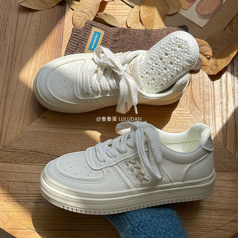 Advbridge Brand Leather Sneakers Women 2023 Designer Platform Casual Lace Up Woman Flats Sneakers Shoes Tennis Female Vulcanized Shoes NEW