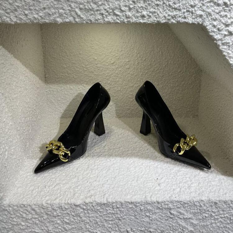 Advbridge Spring and Autumn New Special-shaped Heel Pointed Purple High-heeled Shoes Metal Chain  Large Size Women's Shoes