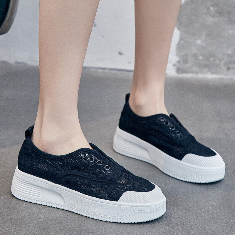 Advbridge  Summer Shoes Women Flats Breathable Mesh Cloth Shoes Flat Casual Woman Shoes Sweet Ladies Thick Sole Black White A4527