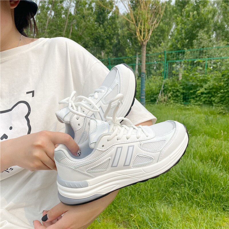 Advbridge Vulcanized Sneakers Women Casual Shoes Vintage Platform Trainers Men Outdoor Running Sports Shoes Unisex Tennis Shoes
