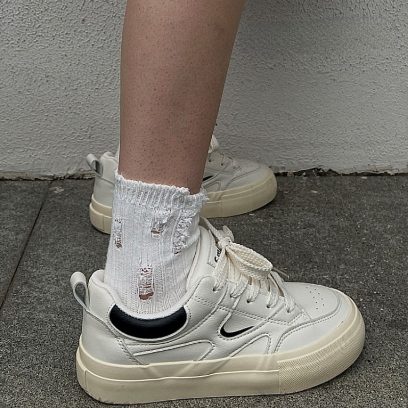 Advbridge White Sneakers for Men Breathable Platform Casual Sports Walking Skate Shoes Women Outdoor Vulcanized Athletic Male Zapatillas