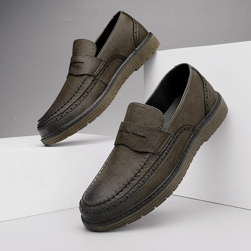 Advbridge Men Loafers Classic Slip On Fashion Men Shoes Moccasins New Light Comfy Mens Driving Flat High Quality Leather Mens Casual Shoes